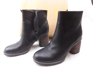 NEW Kork-Ease Korks Destiny 3 inch Stacked Heel Ankle Boots Zip Black Womens 8M - Picture 1 of 10