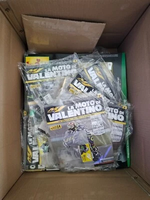 costruisci la moto di VALENTINO ROSSI (scala 1:4) De Agostini dalla n 1 alla n32 - Immagine 1 di 2