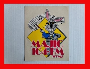 Vintage 1980er WYMJ Majic 104 FM Magic Radio Sender Fensteraufkleber - Bild 1 von 1