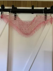 VINTAGE PINK WOMEN'S PRAYER HEAD SCARF OR NECK SCARF DELICATE AND BEAUTIFUL - Picture 1 of 2