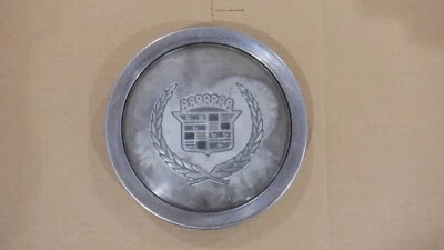Tapacubos de metal OEM Cadillac DeVille 1987-1993 6-3/4" Foto 1 de 4