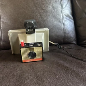 Vintage Polaroid Swinger Model 20 Instant Film Land Camera Made in USA 1960s - Picture 1 of 11