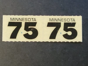 Par Minnesota 1975 vintage nuevo en stock matrícula pegatina fecha etiqueta TAB 75 MN - Imagen 1 de 2