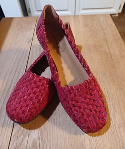 Scarpe Comfort View Rosso Betania Tessuto Slip On 8M Taglia Nuove Senza Etichette - Foto 1 di 9
