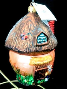 Adorno pintado a mano de vidrio Radko ""Shroom with a View"" casa de conejo de Pascua con etiqueta - Imagen 1 de 1
