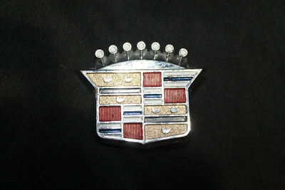 74 75 76 77 78 79 Cadillac Deville Calais Hubcap Wheel Cover Large Crest Emblem - Image 1 of 2