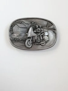 Motocicleta Honda Goldwing 1984 EE. UU. con hebilla de cinturón Cruz excelente estado - Imagen 1 de 9