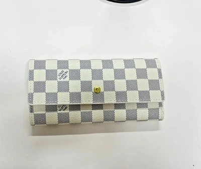 Cartera Louis Vuitton Damier Azur Porte Feuille Sarah larga plegable blanca Foto 1 de 4