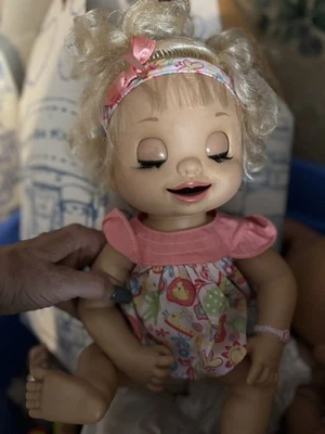 Raro Baby Alive 2007 aprende a ir al baño. Foto 1 de 2