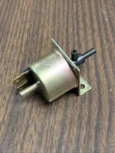 1968-1972 Corvette Windshield Wiper Door Vacuum Solenoid - Picture 1 of 3