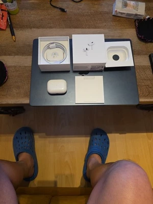 Apple Air Pods Pro 2 Lightning / Magsafe / 2. Generation - Bild 1 von 4