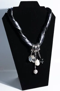 80's Retro Large Thick Rope Necklace w/ Multiple Pendants & Magnetic Clasp - Picture 1 of 5