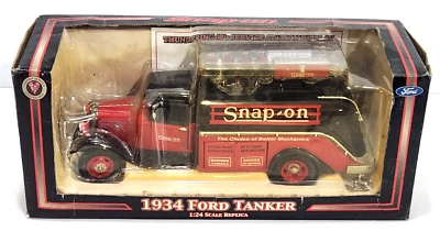Crown Jewels 1:24 1934 Ford Tanker Snap-On Truck  2004 SNAP-ON Tools - Image 1 of 4