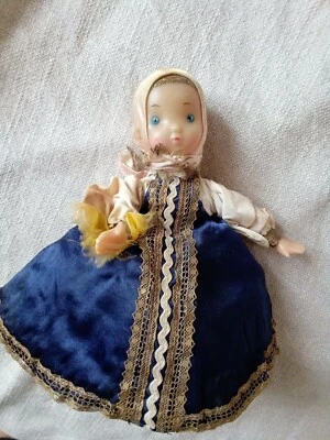 Bambola russa copriteiera, vintage anni '60. - Immagine 1 di 4