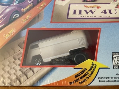 Hot Wheels 1997 ‘Custom Car Designer CD-Rom’, White VW Drag Bus, 19048 - Image 1 of 3