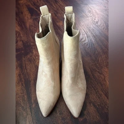 Dream Pairs Cream Ankle Boots Size 8.5 - Image 1 of 4