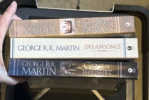 george rr martin books 3 large PB Clash kings dream songs V1 Game of Thrones - Bild 1 von 4