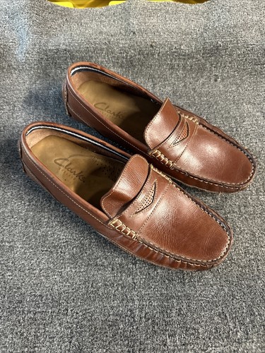 26065924 mocassini Clarks England da uomo 9M 46 pelle top brasiliano 11 13