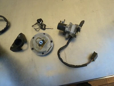 Замок зажигания переключатель газ крышка ключа Monster Dark 750 00 98-01 Ducati #O11 - Изображение 1 из 4