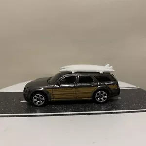 Matchbox Dodge Magnum Retro Rides #29 Gray Mtflk w/Surf Boards & Wood Grain - NM - Picture 1 of 22