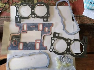 JUEGO DE JUNTAS DE CULATA DE MOTOR - SE ADAPTA A: FORD CONSUL & TRANSIT & CAPRI & SAAB 95 / 96 - V4 - Imagen 1 de 7
