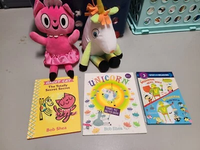 Bob Shea - 5 Books (Unicorn Signed by Author) + 2 Plush - Image 1 of 4