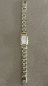 Vintage Seiko Ladies Gold Tone Manual Wind Wristwatch Water Resistant - Picture 1 of 18