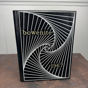 JAMES H. BOWEN HIGH SCHOOL Jahrbuch 1967 Chicago, IL BOWENITE - Bild 1 von 10