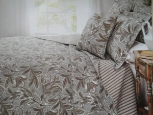 "FELICITY" FULL/QUEEN QUILT & SHAMS SET - BROWN/GREEN - NEW - 3PC - Picture 1 of 1