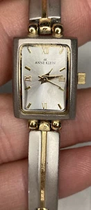 Anne Klein Damen Silber mit Goldstreifen Armband Kleid Uhr - 10/5405 753H - Bild 1 von 5