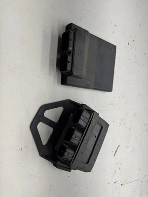 Caja relé negra CDI ECU ECM 21175-0050 2004 2005 Kawasaki Ninja ZX10R Foto 1 de 4