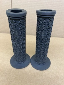 Diamondback vintage mid school Bmx cycling black grips GT04783 - Picture 1 of 4