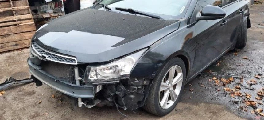 (LOCAL PICKUP ONLY) Windshield Glass VIN P 4th Digit Limited Fits 13-16 CRUZE 41 Foto 1 de 4