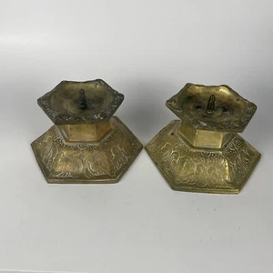 Vintage Messing Stumpenkerzenhalter Sechseck Engelsflügel Radierung mit Patina - Bild 1 von 14