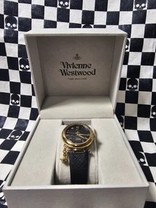 Vivienne Westwood Time Machine Orb Heart Uhr mit Box Teilen oder Reparatur - Bild 1 von 3