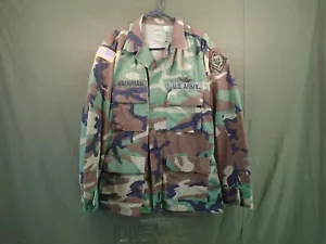 Abrigo Camuflado Ejército Militar de Estados Unidos BDU Mediano Regular 1989 Vaughan Mississippi 104-F - Imagen 1 de 15