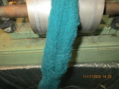 Teal - Hand-dyed Texel Wool Roving for Felt, Spin, Knit Crafts! - 4oz bags - Image 1 of 4