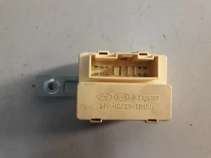 Kia Relais Relay TYCO SA-ICM 08281D AK-7034 - Bild 1 von 4