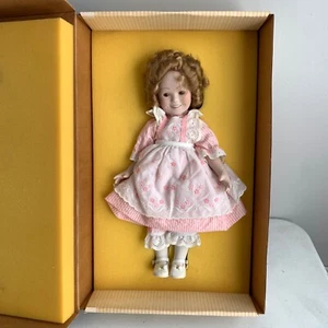 Ideal Shirley Temple America's Sweetheart bambola di porcellana vintage 1982 - Foto 1 di 4