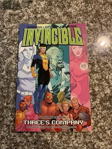 Invincible Vol.7 : Three’s Company (2008) Image TPB Robert Kirkman - Picture 1 of 12