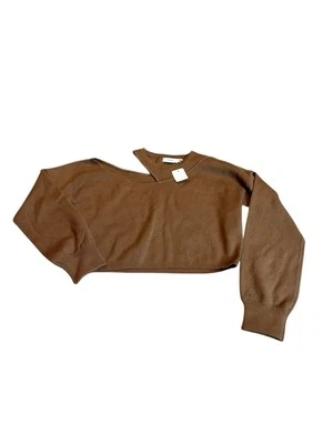 Suéter recortado exuberante  Foto 1 de 4