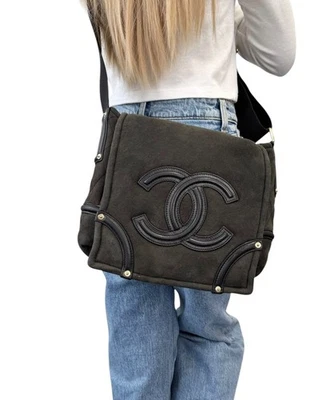 CHANEL Vintage 2006 CC Logo Shearling Messenger Crossbody Bag Black Mouton - Image 1 of 4