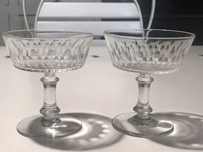 BACCARAT 2 ANCIENNES COUPES À CHAMPAGNE MODÈLE RICHELIEU  - Photo 1/4