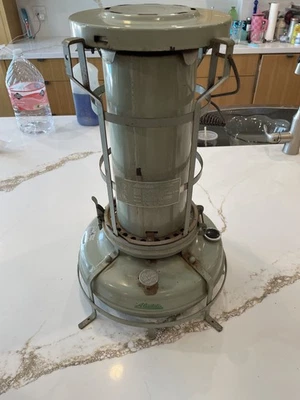 Calentador de queroseno de llama azul Aladdin de colección sin probar raro limpio Foto 1 de 4