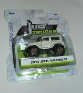 2021 JADA JUST TRUCKS -  JEEP WRANGLER BEIGE WAVE 32 - Picture 1 of 4