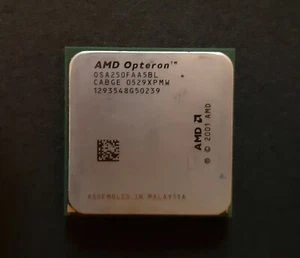 CPU AMD Opteron 250 2.40GHz, 1MB cache OSA250FAA5BL socket 940 server OK! - Foto 1 di 1
