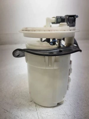 2009-2011 Subaru Impreza 2.5L Fuel Pump Assembly Without Turbo 42021AG110 - Image 1 of 4