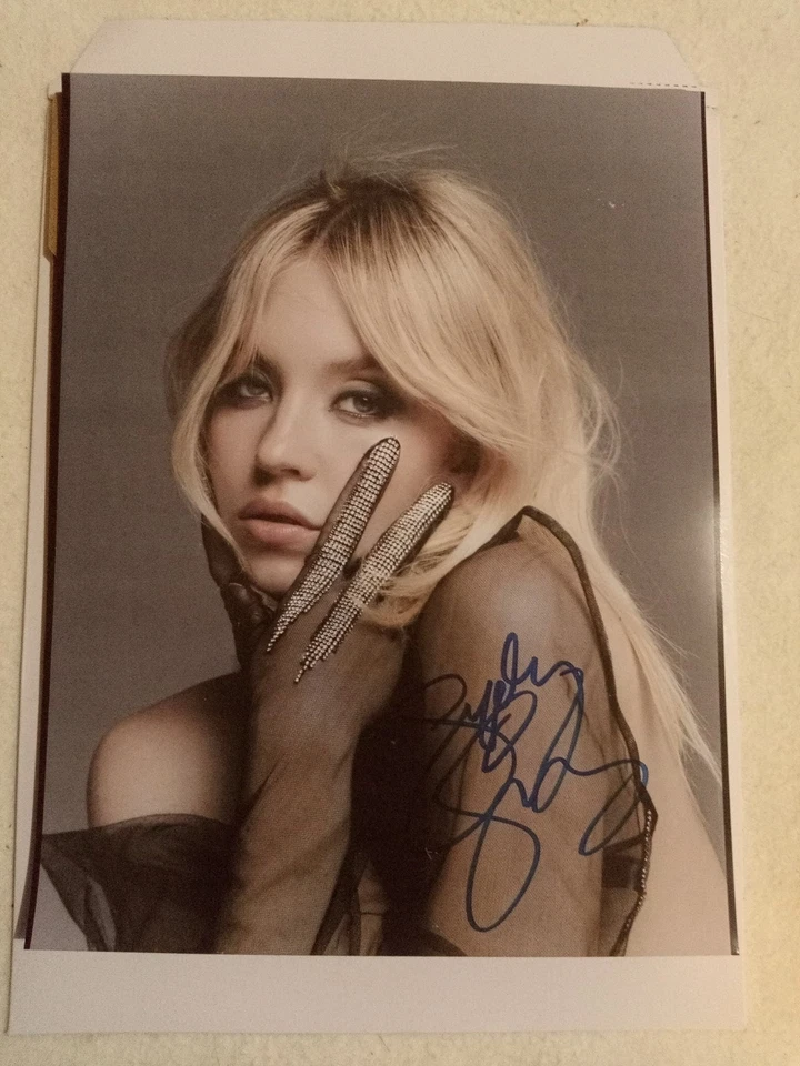  Sydney Sweeney Autograph Reprint Signed 8x10 Photo Free Shipping  - Image 1 of 1