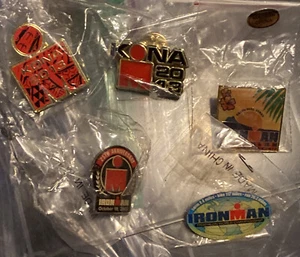 5 LOT IRONMAN HAWAII WORLD TRIATHLON SAMMLER JAHRES PIN KONA HAWAII - Bild 1 von 7