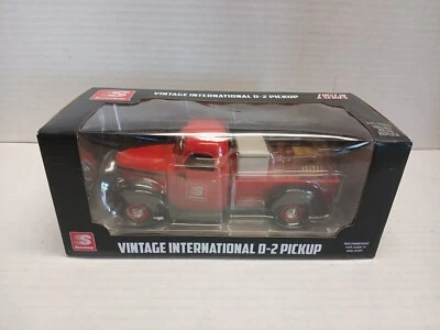 First Gear Speedway 1938 International D-2 Pickup Truck Diecast 1:24th 2015 NIB - Image 1 of 4